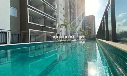 Apartamento com Armários, 2 Dormitórios(suíte), Churrasqueira na varanda - Lindo