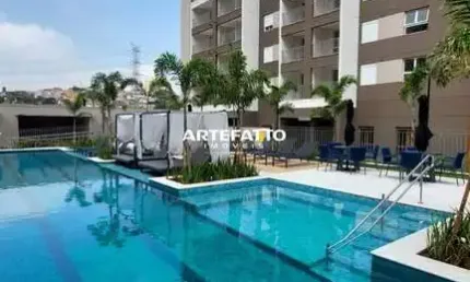 Studio semi-mobiliado com 25 mts ao lado metro - Vista Livre para Piscinas