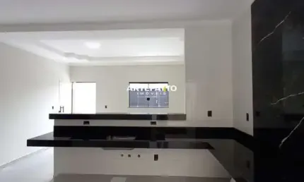 Casa com 3 dormitórios no bairro Vila Santa Terezinha em Franca/SP
