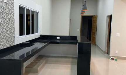 Casa com 3 dormitórios no bairro Residencial Zanetti em Franca/SP