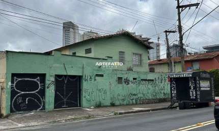 Casa de Esquina Ideal para por comércio clínica, escritórios perto da Marginal