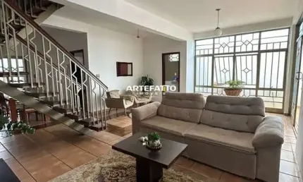 Casa com 3 quartos à venda na Rua ÂNgelo Leporaci, 611, Residencial São Tomaz, Franca