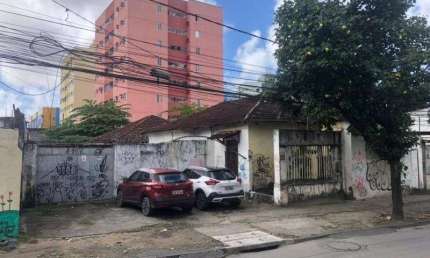 Casa com 5 quartos, Galpões, estacionamento com 600.00m2 em Recife, Macaxeira