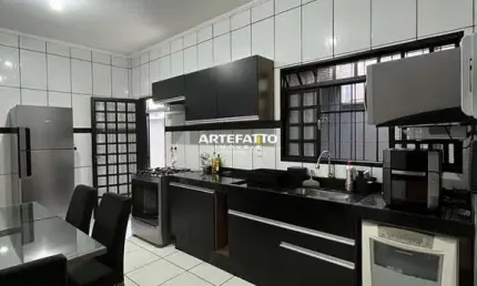 Casa com 2 dormitórios no prolongamento angela rosa