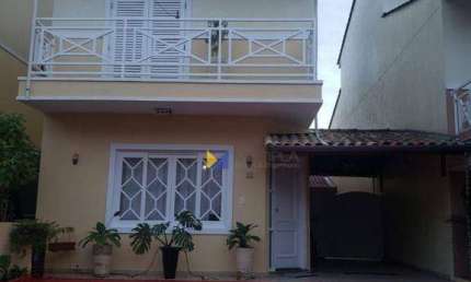Sobrado com 4 dormitórios à venda, 250 m² por R$ 1.050.000,00 - Portal dos Gramados - Guarulhos/SP