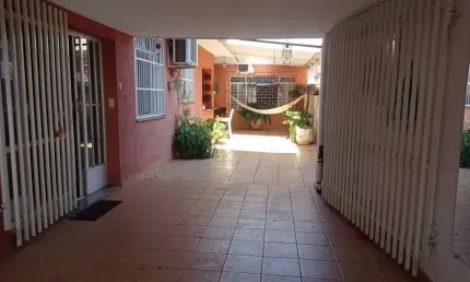 Casa com 3 quartos à venda na Rua Santa Cruz, Boa Vista, Londrina