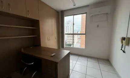 À venda | Sala Comercial com 27 m² - Estreito, em Florianópolis.