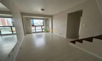 Duplex semi mobiliado, sacada com churrasqueira e 2 quartos à venda no estreito.