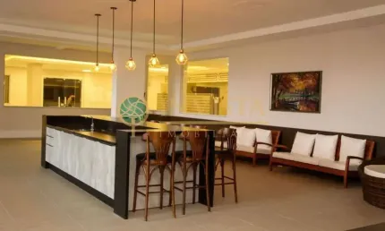 À venda | Andar alto, 3 suítes, terraço privativo e 6 vagas no Centro - Palhoça.