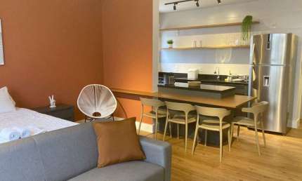 Apartamento mobiliado no Bairro Córrego Grande - À venda em Florianópolis.