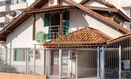 Casa com 4 quartos à venda na Rua Vinte e Cinco de Novembro, 186, Nossa Senhora do Rosário, São José