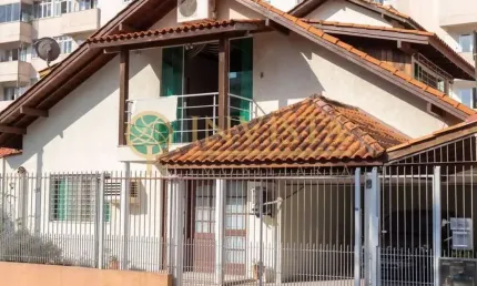 Casa com 4 quartos à venda na Rua Vinte e Cinco de Novembro, 186, Nossa Senhora do Rosário, São José