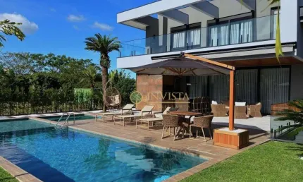 À venda | 600 m², alto padrão, piscina, varanda gourmet, 4 suítes e 4 vagas - praia de jurerê internacional, florianópolis.