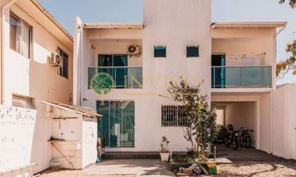 À venda | Casa com 218m², 3 quartos e 2 vagas de garagem - Agronômica, Florianópolis.