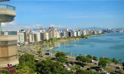 À venda | 264 m², sacada, vista mar, 4 quartos e 2 vagas - agronômica, beira mar, em florianópolis.