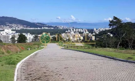 À venda | terreno com 480m² em condomínio fechado no itacorubi.