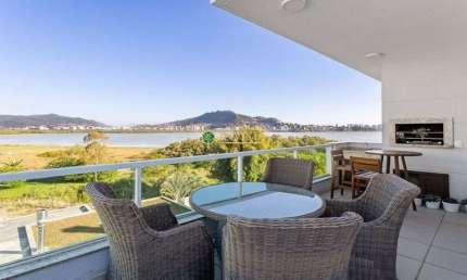Vista Mar, 3 quartos, terraço privativo com Jacuzzi e 3 vagas no João Paulo - Á venda em Florianópolis