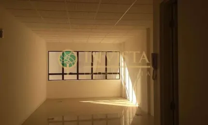 Sala Comercial à venda com 1 vaga de garagem no Itacorubi.
