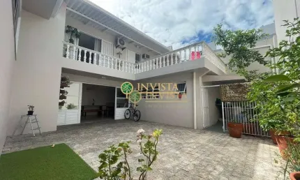 À venda | 231 m², semi mobiliado, terraço privativo, 4 quartos e 3 vagas - canto, em florianópolis.