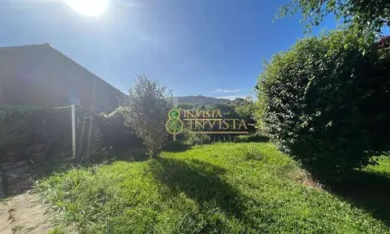 Excelente localização! casa à venda com amplo terreno no bairro campeche.