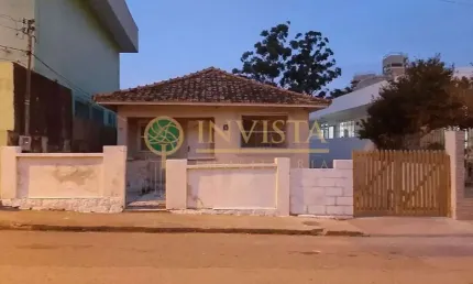 Casa com 2 quartos à venda na Rua Tupinambá, 485, Canto, Florianópolis