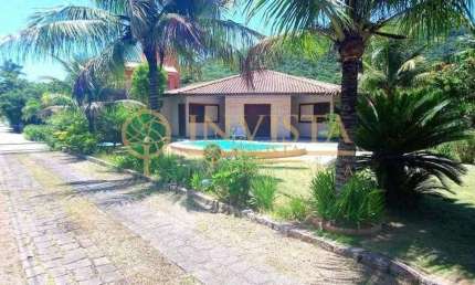 Casa em Condomínio Fechado - À venda no Pântano do Sul.