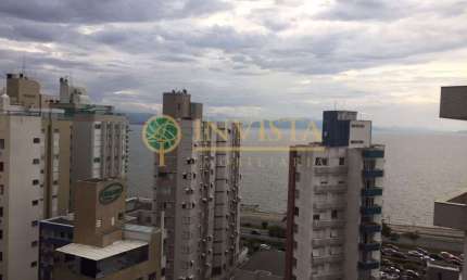 À venda | 316 m², Mobiliado, Vista Mar, Piscina privativa, 4 suítes e 3 vagas - Centro, em Florianópolis.