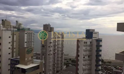À venda | 316 m², Mobiliado, Vista Mar, Piscina privativa, 4 suítes e 3 vagas - Centro, em Florianópolis.