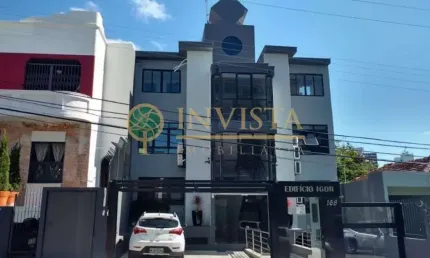 À venda | Sala Comercial de 48 m² com 1 vaga de Garagem - Centro de Florianópolis.
