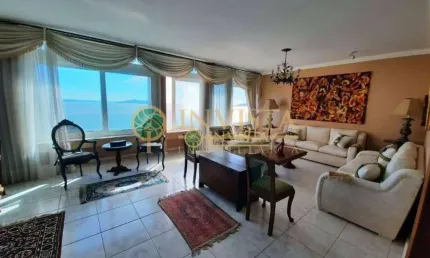 À venda | 218 m², frente beira-mar norte, 3 quartos e 2 vagas - centro, em florianópolis.