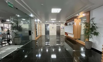 Sala comercial com 37m² à venda no centro de florianópolis.