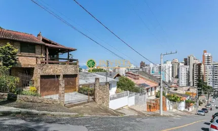 Casa com 3 quartos à venda na Rua Irmão Joaquim, 204, Centro, Florianópolis