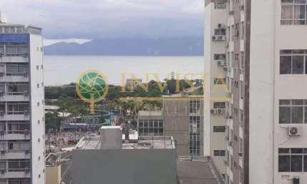 Sala Comercial à venda com 1 vaga no Centro de Florianópolis.