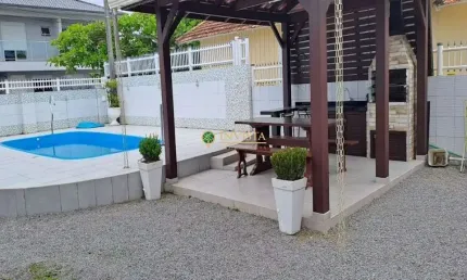 Casa com 3 quartos à venda na Rua Tucumã, 170, Enseada de Brito, Palhoça