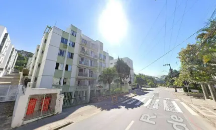 À venda | 77 m² de área privativa, sacada, 4 quartos, próximo a ufsc e 1 vaga coberta - carvoeira