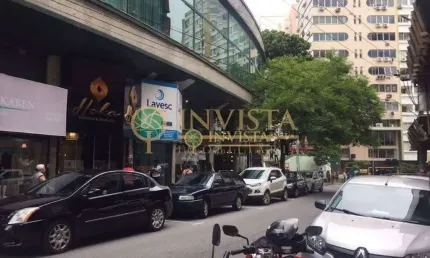 Loja comercial com 69m² à venda no centro de florianópolis.