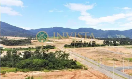 À venda | 425 m² loteamento nova governador celso ramos.