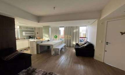 À venda | Mobiliado, 2 quartos, 69m² e 1 vaga de garagem - Lagoa da Conceição, em Florianópolis.