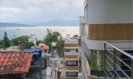Mobiliado, vista mar, com 2quartos sendo1 suíte e 1 vaga