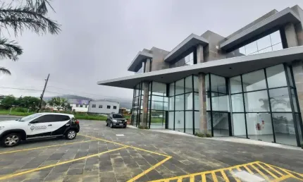 Ponto comercial com 2 salas para alugar na Rua Joaquim José Antunes, 839, Campeche, Florianópolis