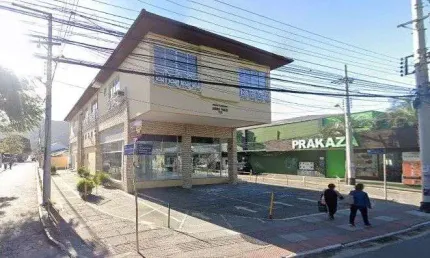 Casa comercial com 534m² localizada na lagoa da conceição.
