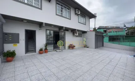 Prédio à venda na Rua Humaitá, 250, Estreito, Florianópolis