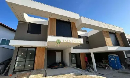 Casa de 2 pavimentos com 3 suítes em santo antônio de lisboa.