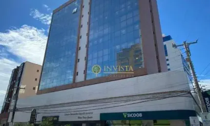 Sala comercial à venda no estreito em florianópolis.