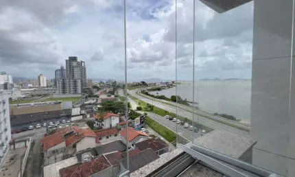 Vista mar, 3 quartos sendo 2 suítes e 2 vagas no estreito - á venda em florianópolis