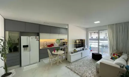Novo, terraço com churrasqueira, 3 suítes e 2 vagas à venda em Florianópolis.