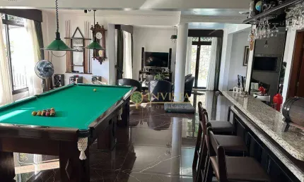 3 quartos, hidromassagem, piscina privativa e churrasqueira à venda no Estreito em Florianópolis.