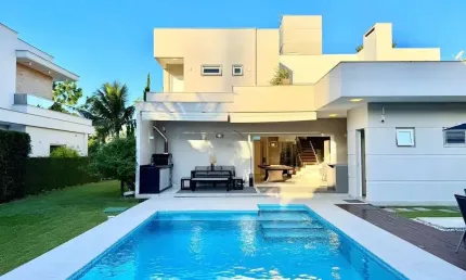 À venda | 330 m², piscina privativa, lareira, 3 quartos e 4 vagas - jurerê internacional, florianópolis.