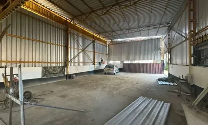 Locação | Galpão comercial com 180 m² - Rio Tavares, em Florianópolis.