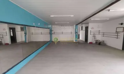 Sala (sobreloja) comercial com 300m² de área privativa